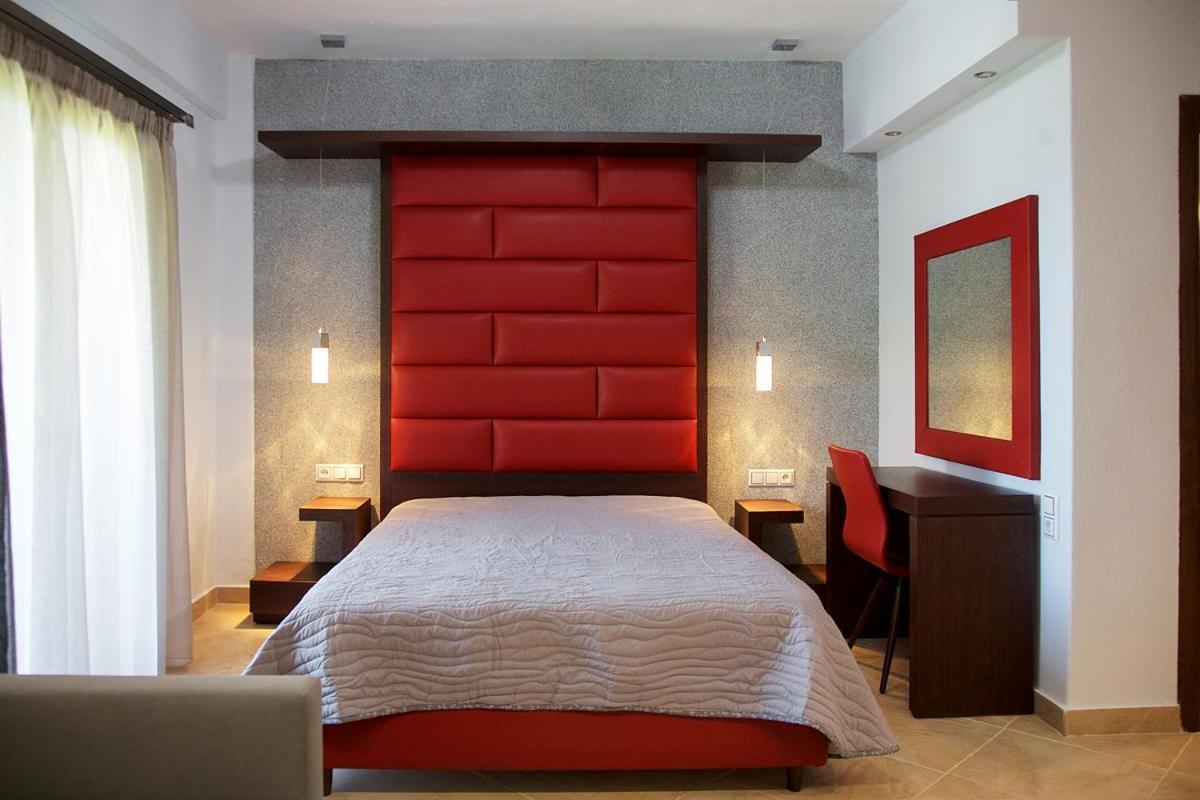 Stamos Apartments And Studios Vourvourou Exterior photo